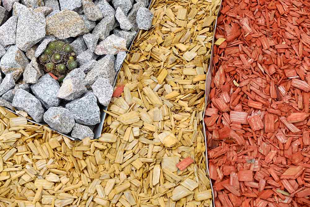red-mulch-and-lighter-mulch.jpg
