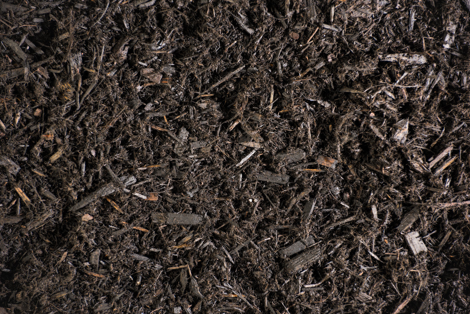 blend-mulch-elite-lawn-care.jpg