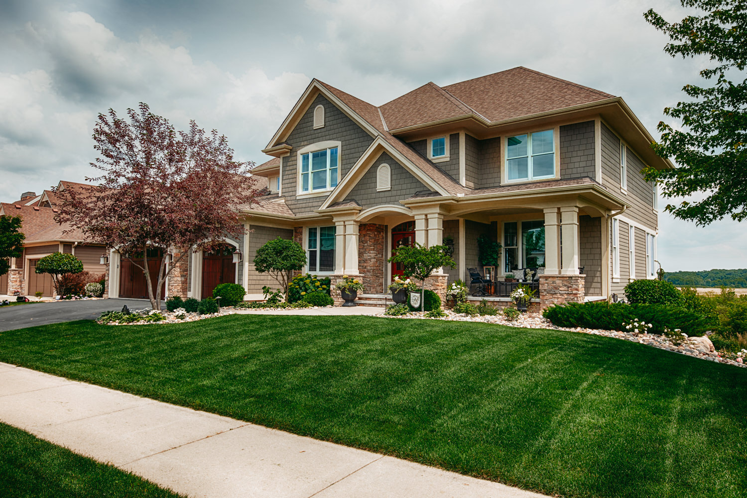 weekly-lawn-mowing-service